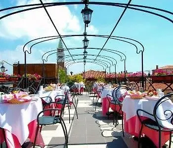 Hotel Firenze Venice 3*,