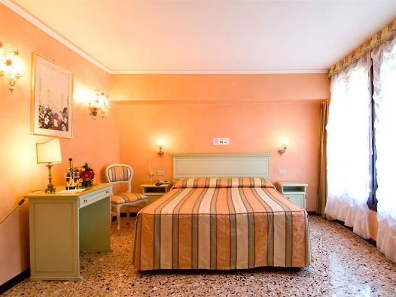 ***  Hotel Firenze Venice Italy