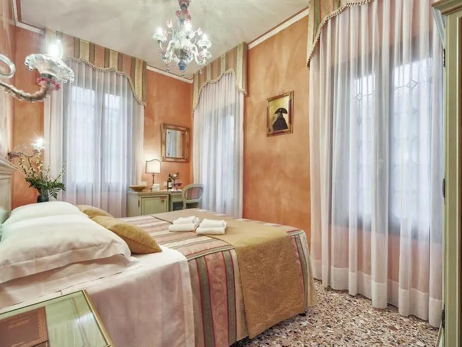 Hotel Firenze Venice