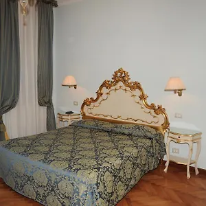 ** Oda ve Kahvaltı Alloggi Santa Sofia İtalya