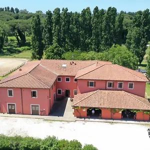 *** Otel Casale La Sterpaia İtalya